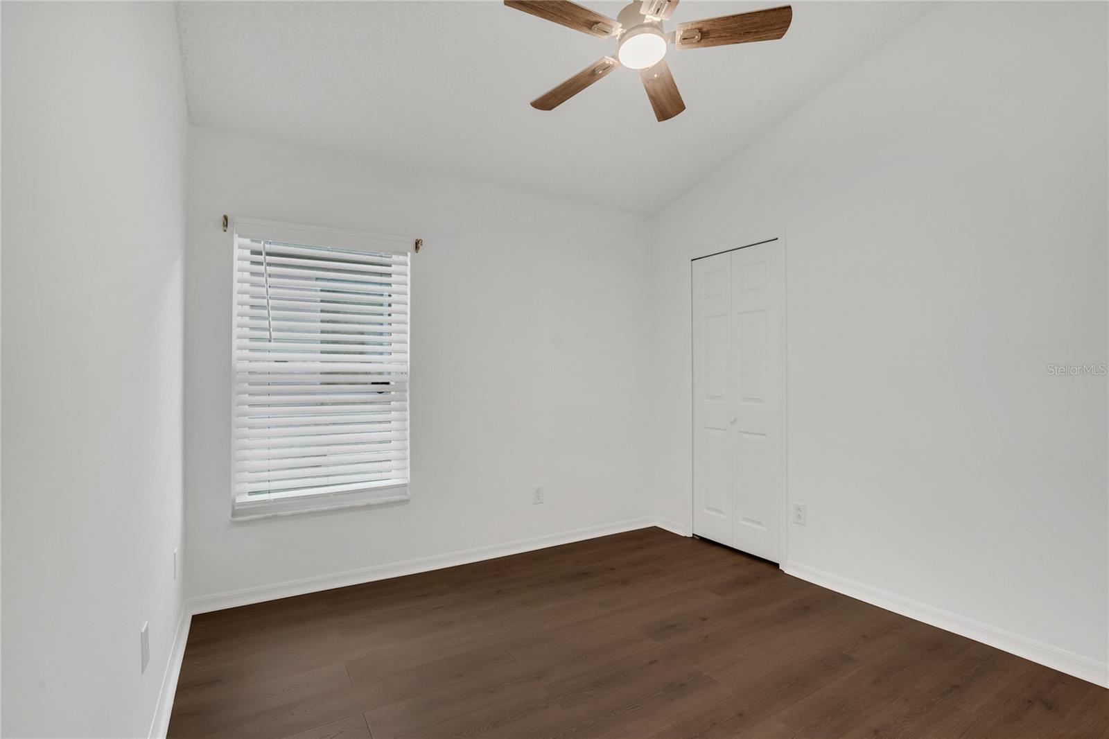 Image 17 of 29 For 13605 Emeraldview Drive