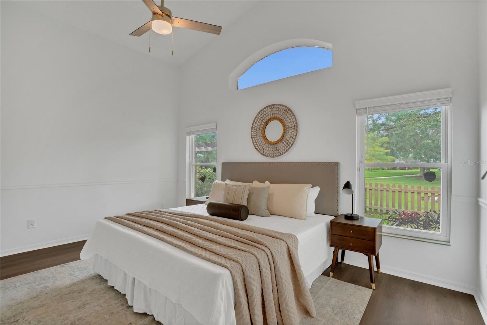 Image 21 of 29 For 13605 Emeraldview Drive
