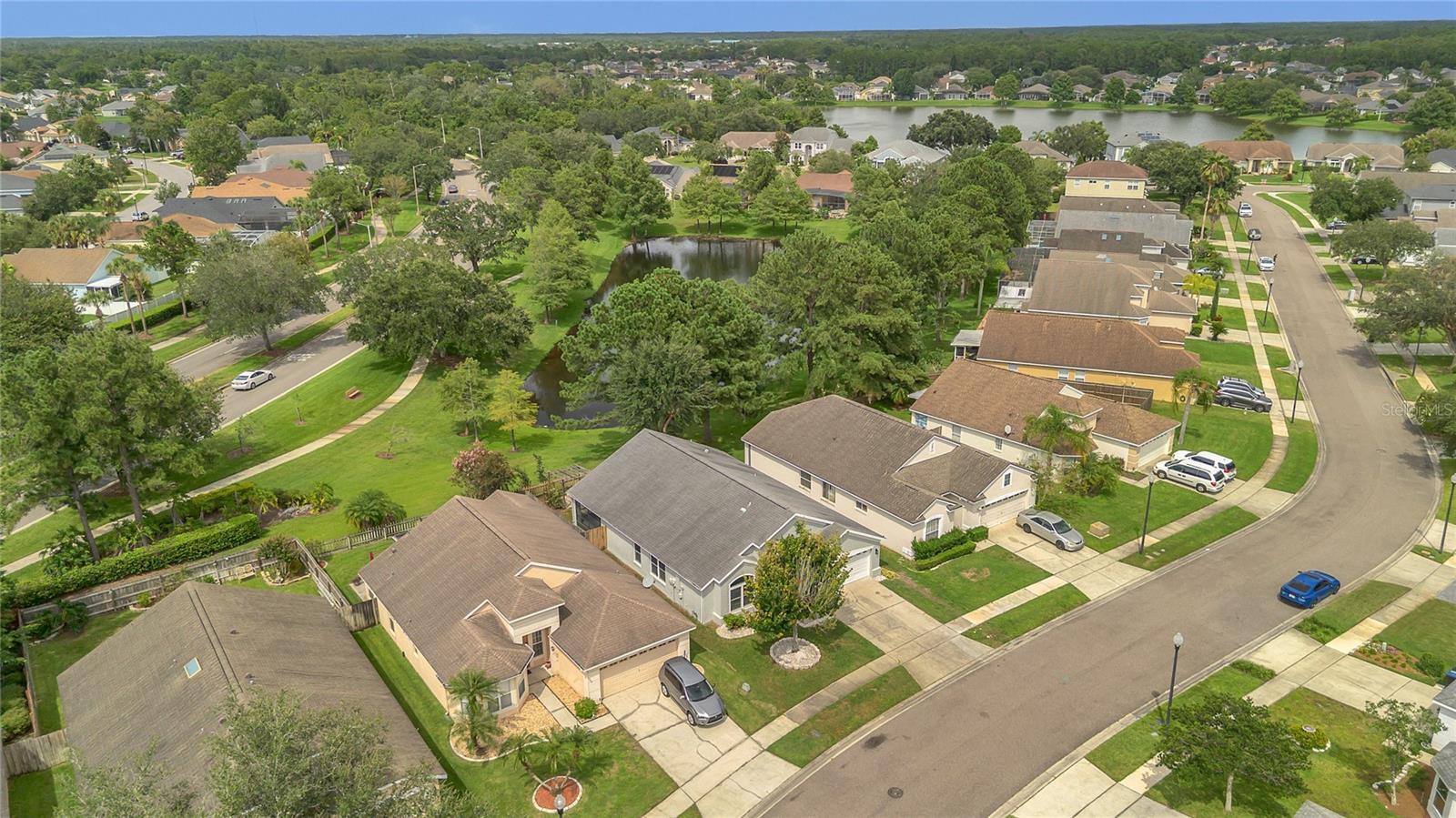 Image 27 of 29 For 13605 Emeraldview Drive