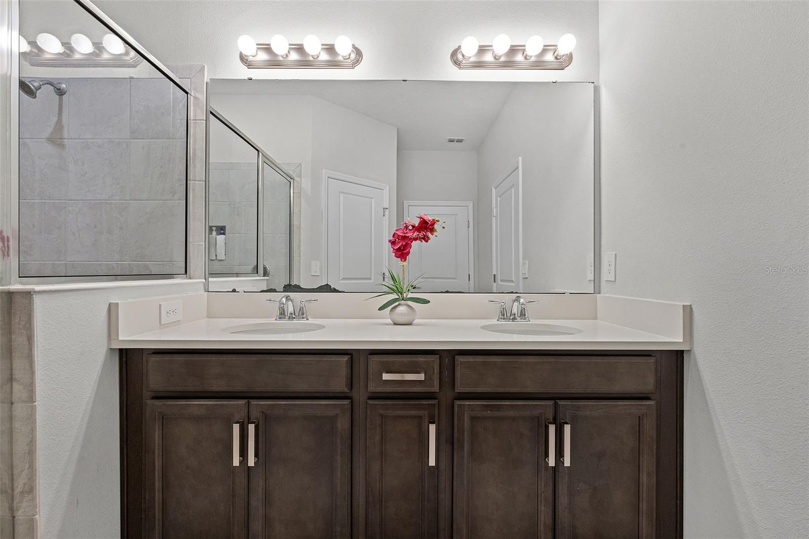 Image 19 of 50 For 2865 High Pointe Street