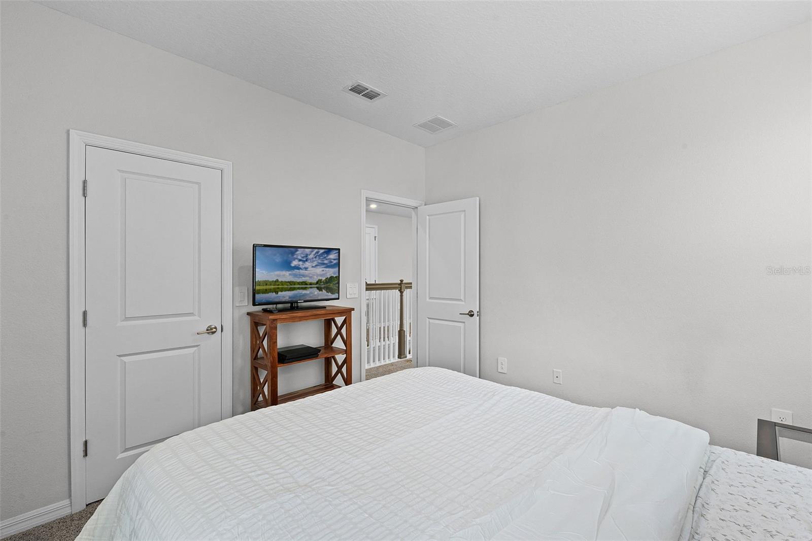 Image 31 of 50 For 2865 High Pointe Street