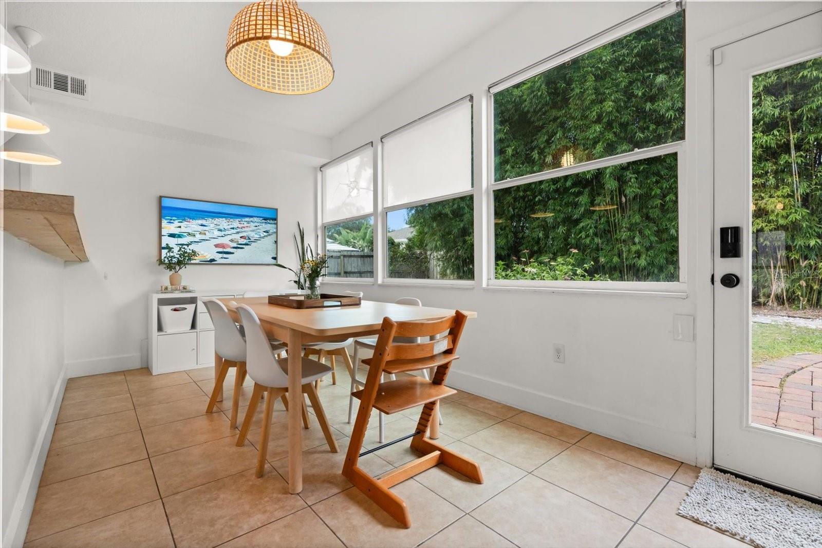 Image 10 of 24 For 2812 Woodside Avenue