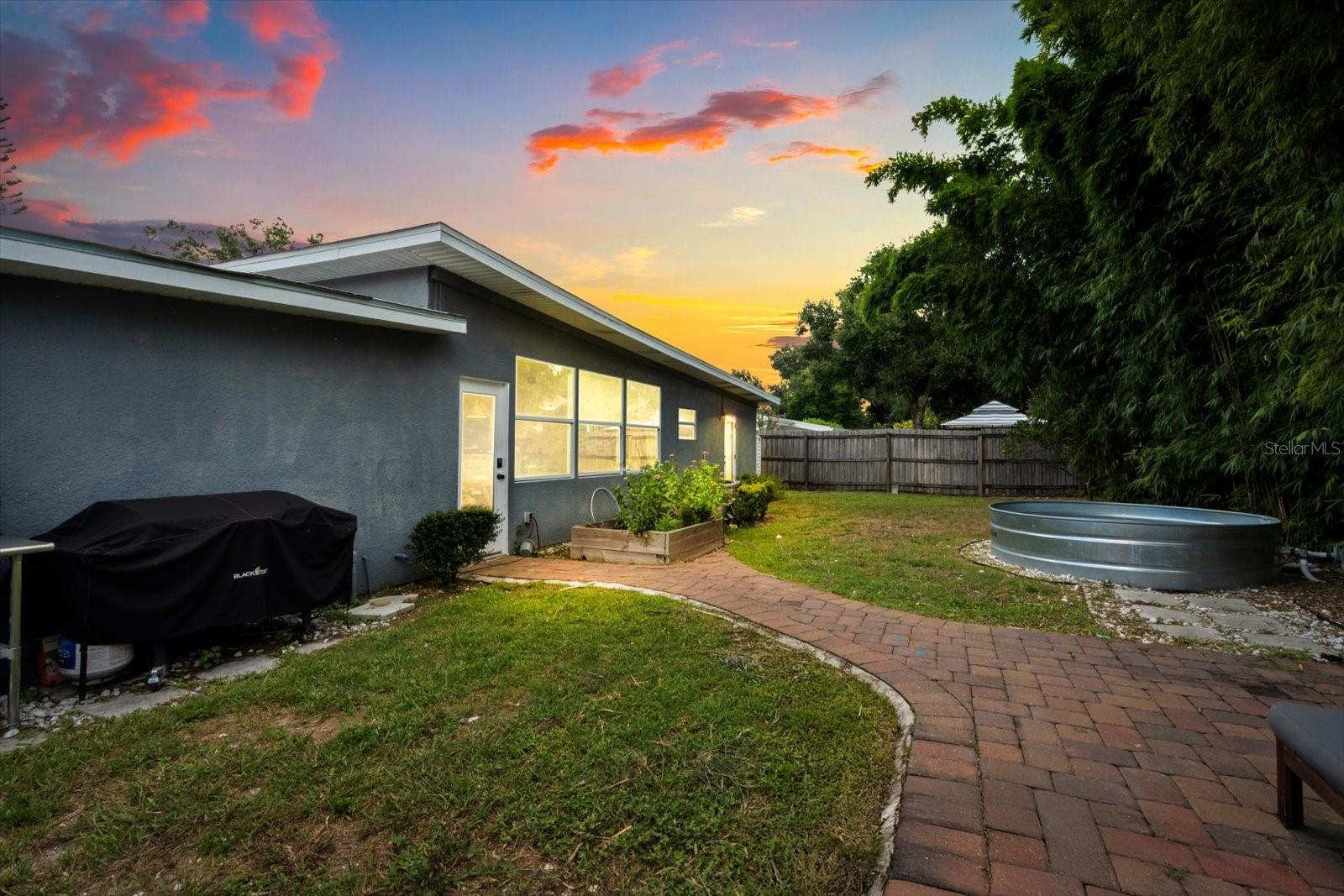 Image 12 of 24 For 2812 Woodside Avenue