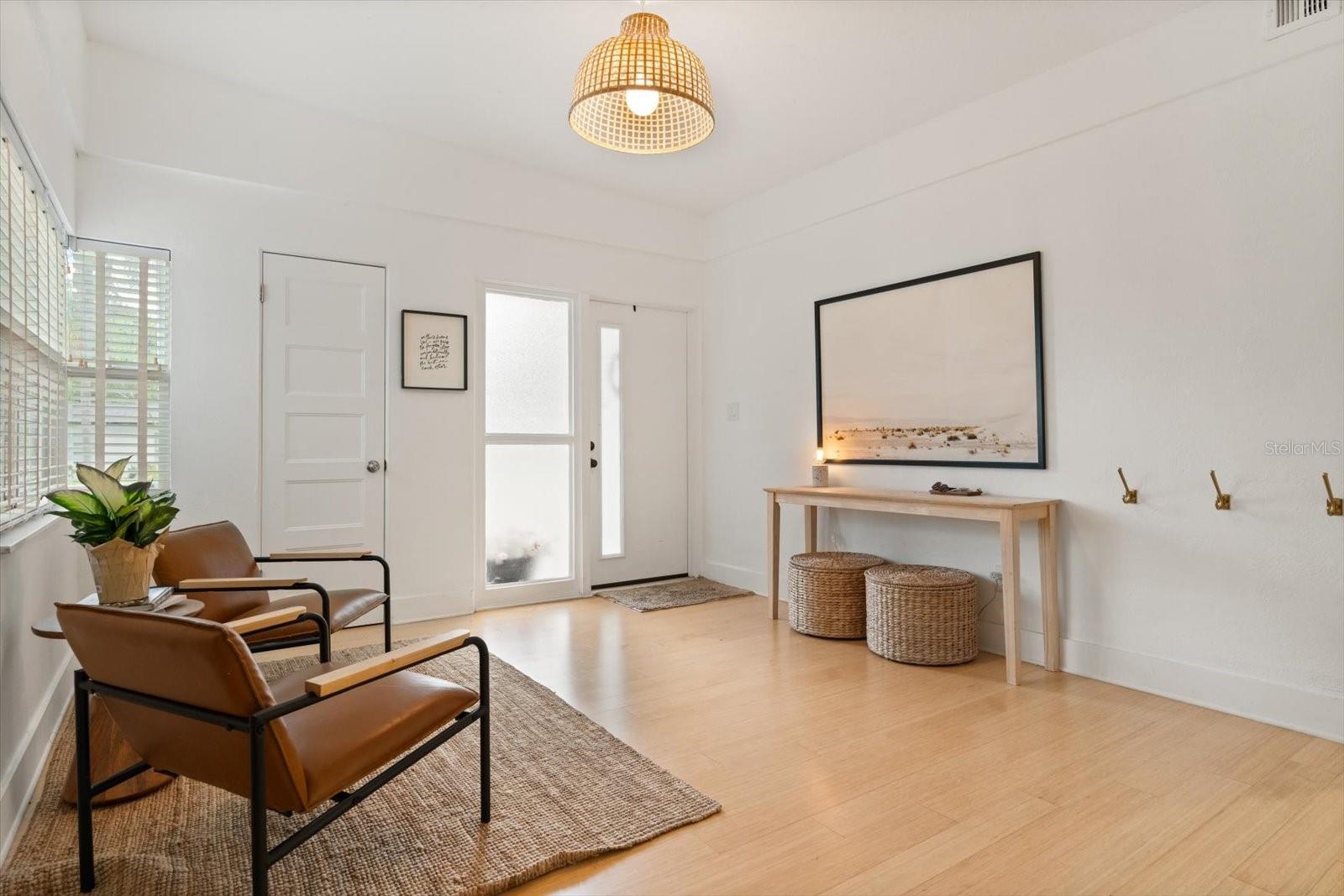 Image 5 of 24 For 2812 Woodside Avenue