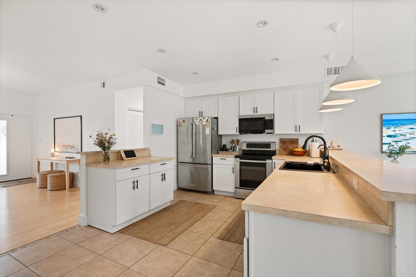 Image 7 of 24 For 2812 Woodside Avenue