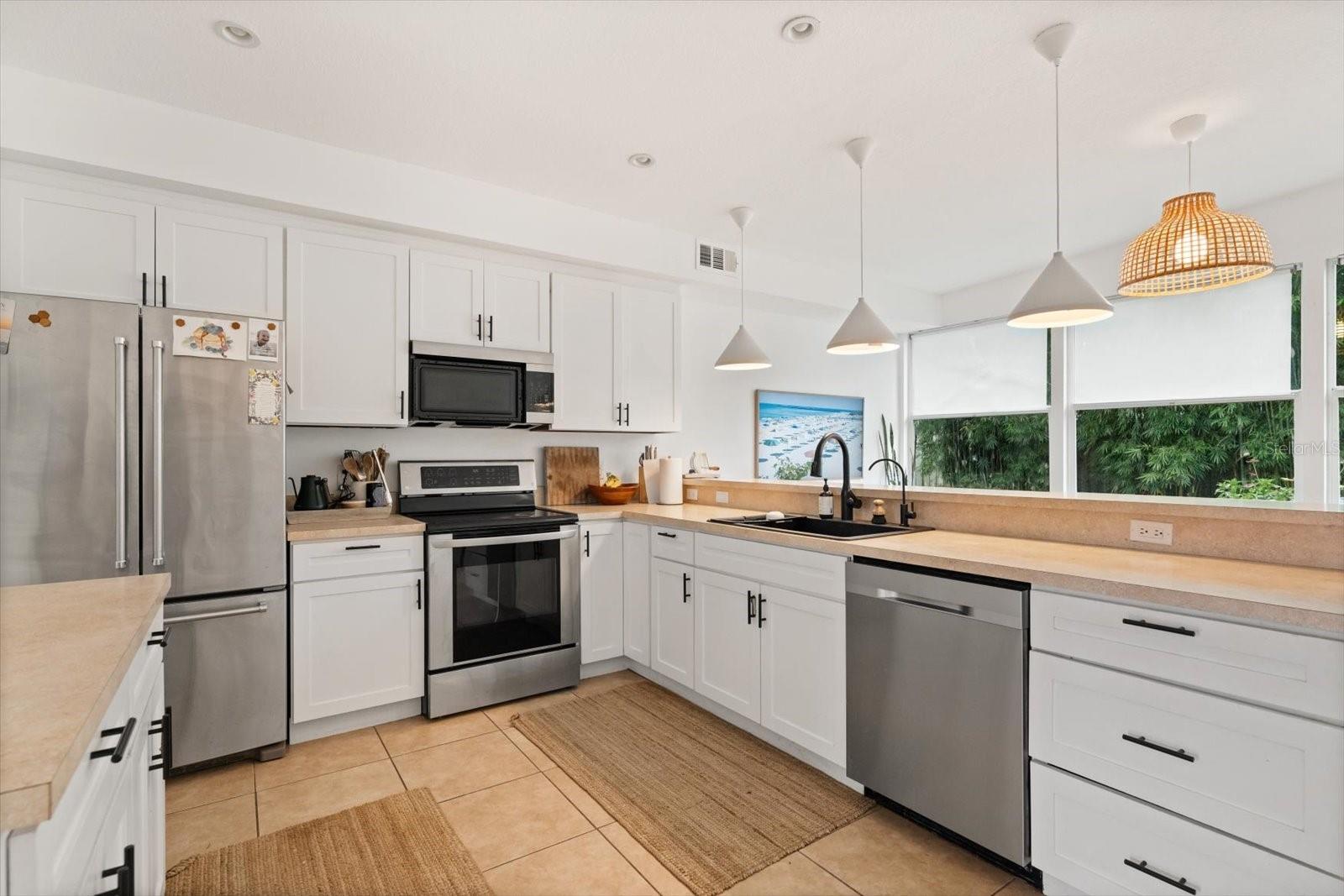 Image 9 of 24 For 2812 Woodside Avenue