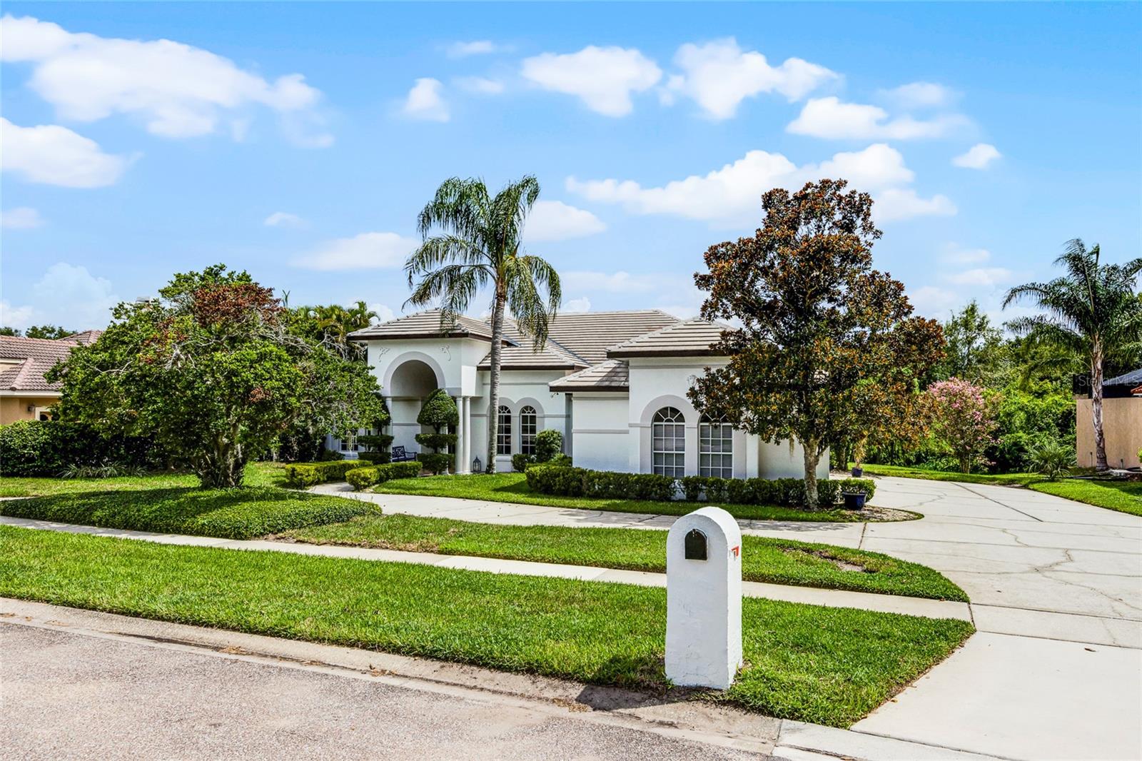 Image 4 of 70 For 8708 Lost Cove Drive