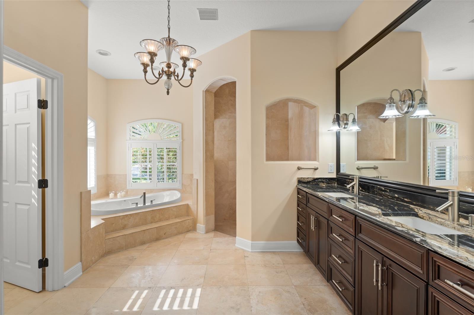 Image 11 of 71 For 1524 Lake Rhea Drive
