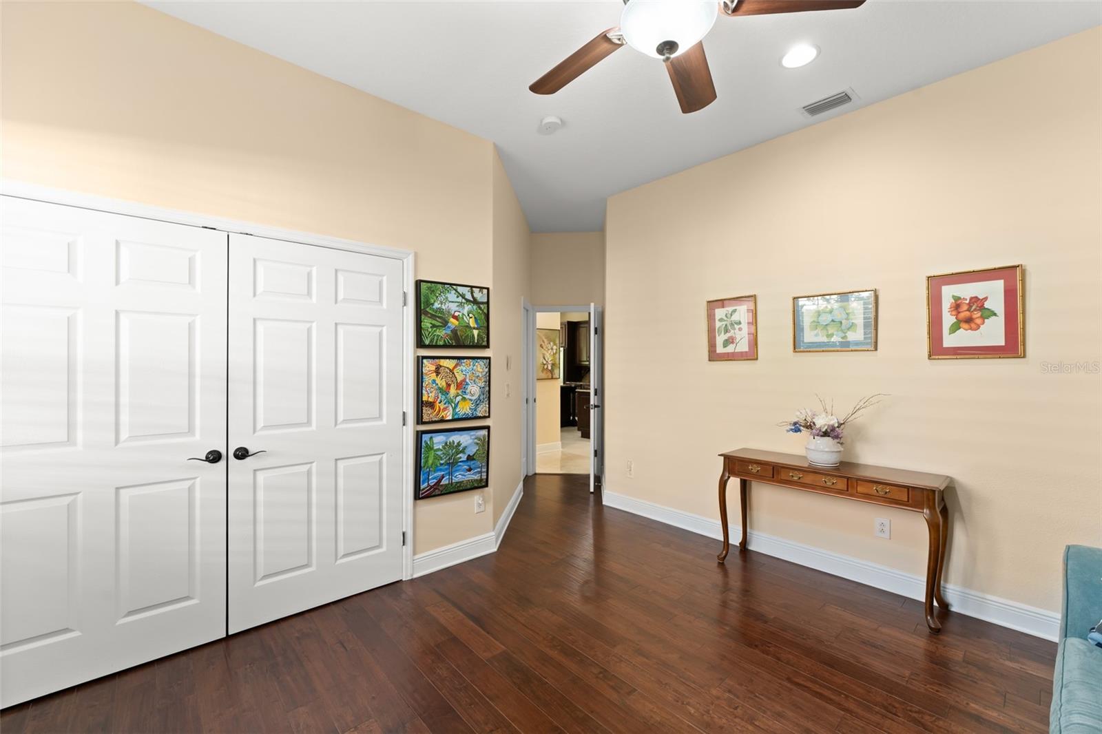Image 23 of 71 For 1524 Lake Rhea Drive