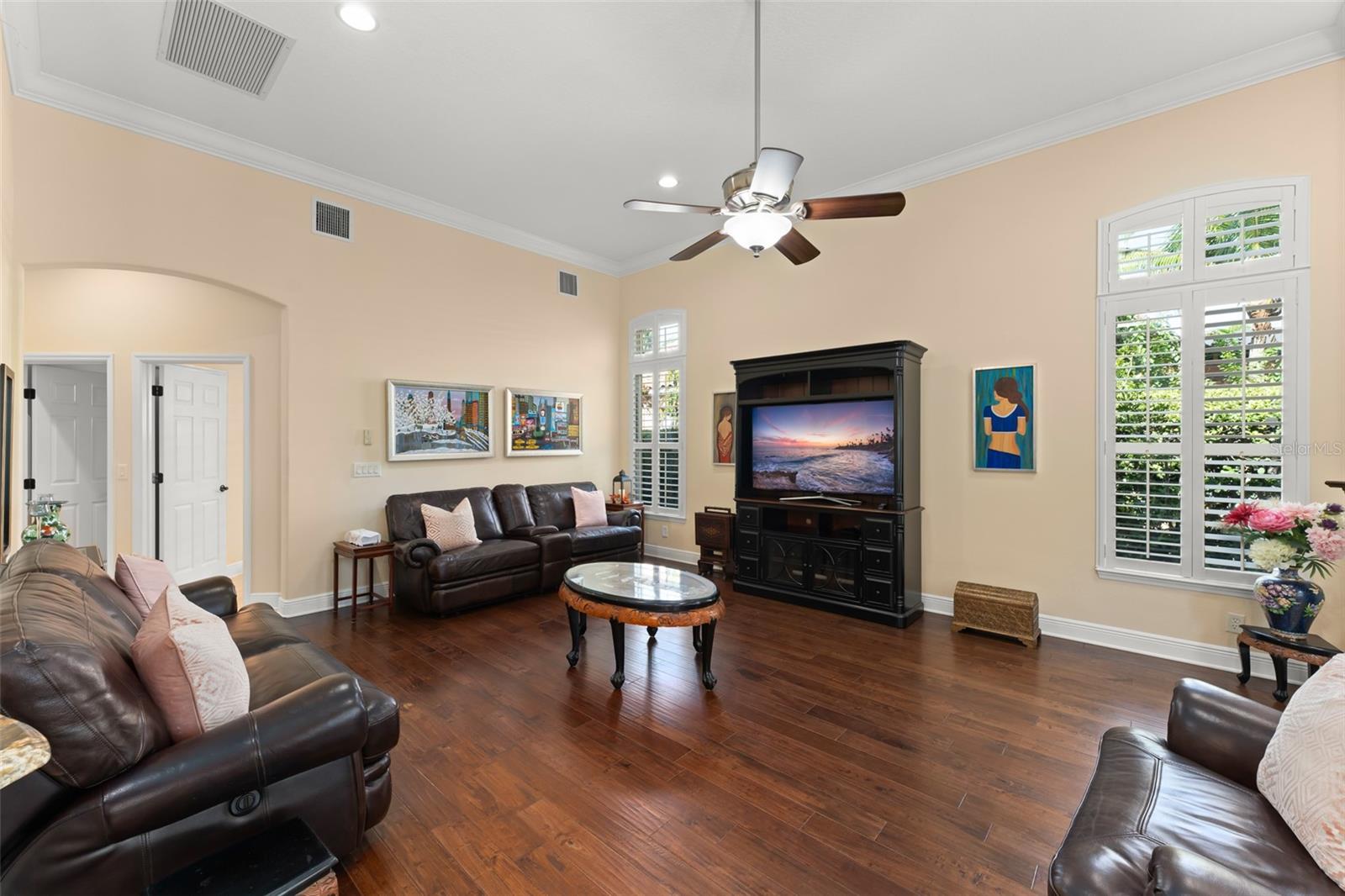 Image 26 of 71 For 1524 Lake Rhea Drive