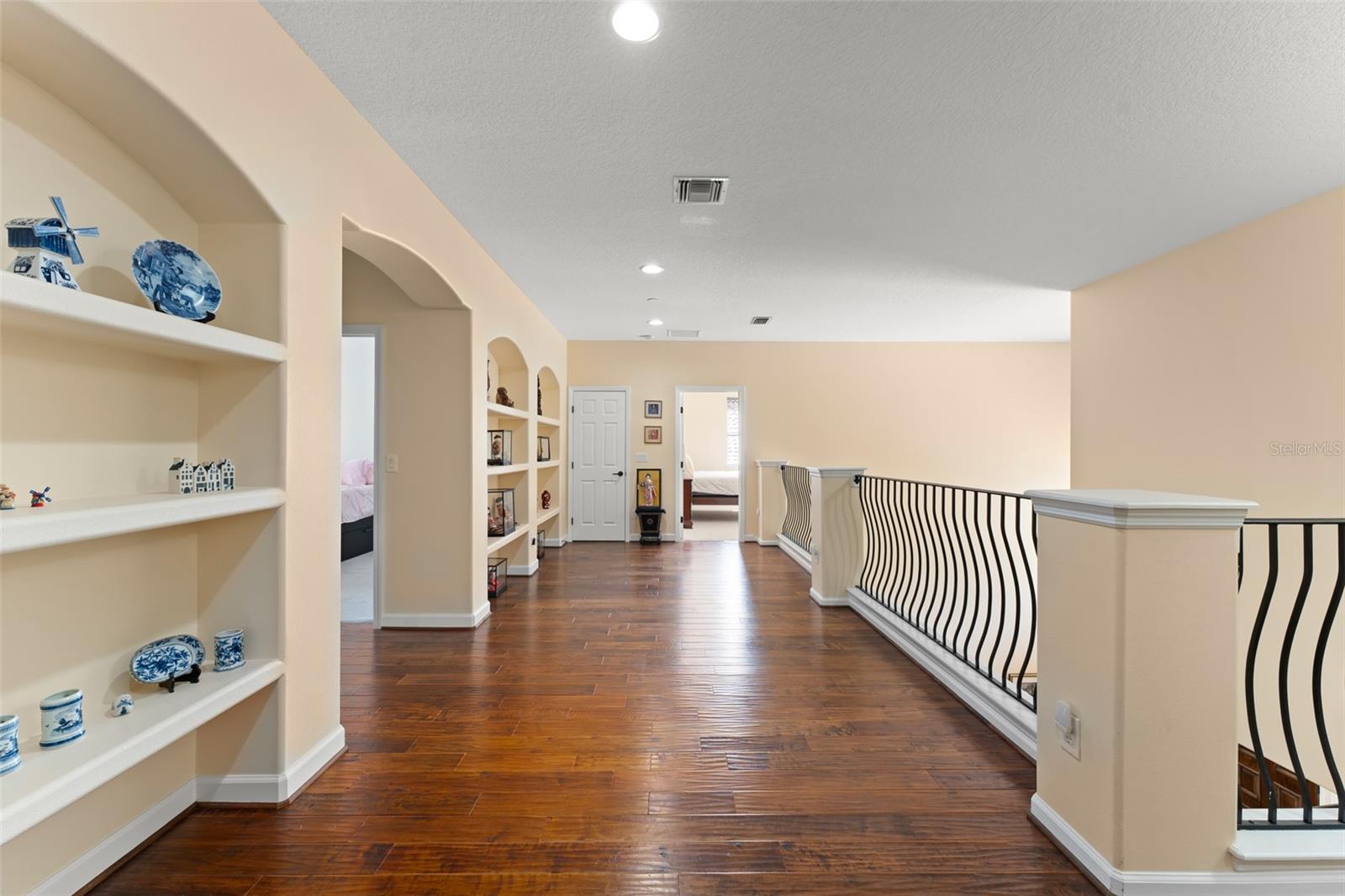 Image 38 of 71 For 1524 Lake Rhea Drive