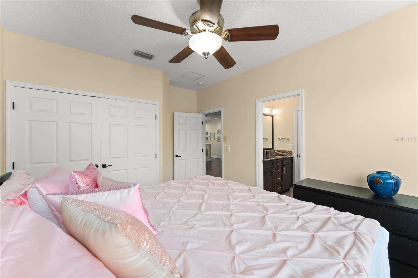 Image 46 of 71 For 1524 Lake Rhea Drive