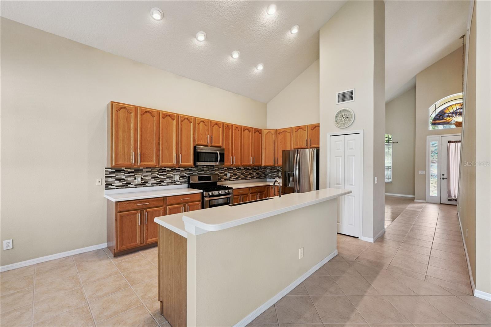 Image 10 of 39 For 7728 Cedarhurst Ln