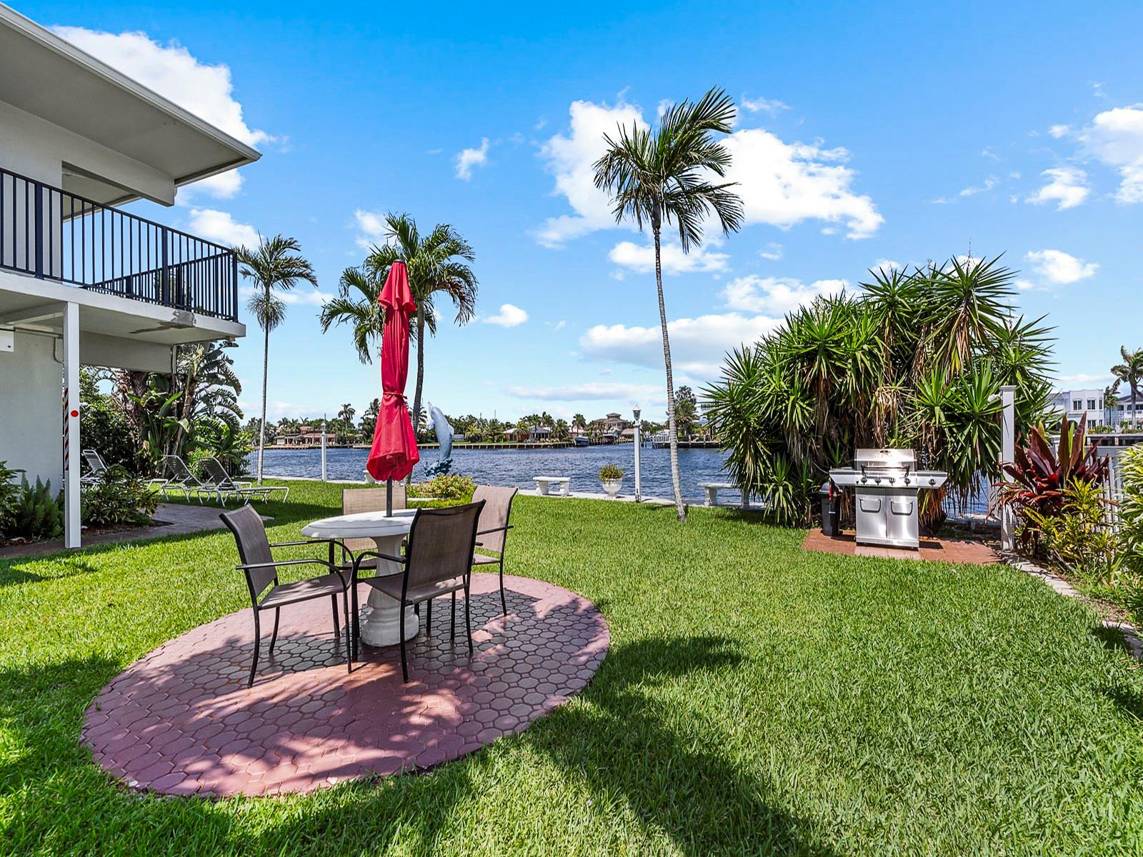 Image 18 of 23 For 555 Riverside Drive 4