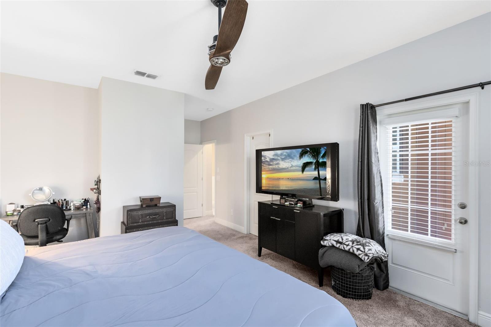 Image 11 of 43 For 15458 Honeybell Drive