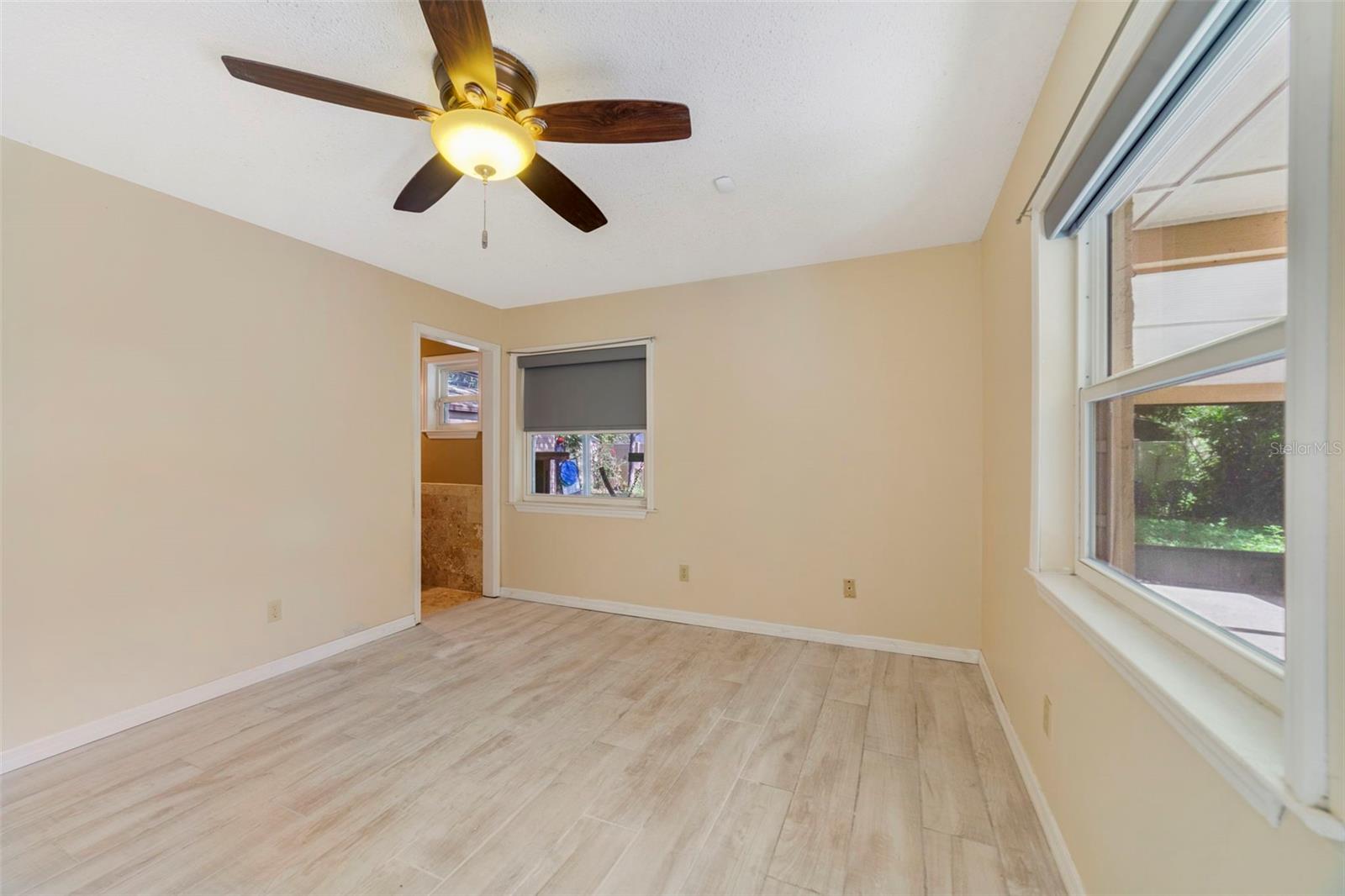 Image 16 of 20 For 13909 Ginger Creek Boulevard