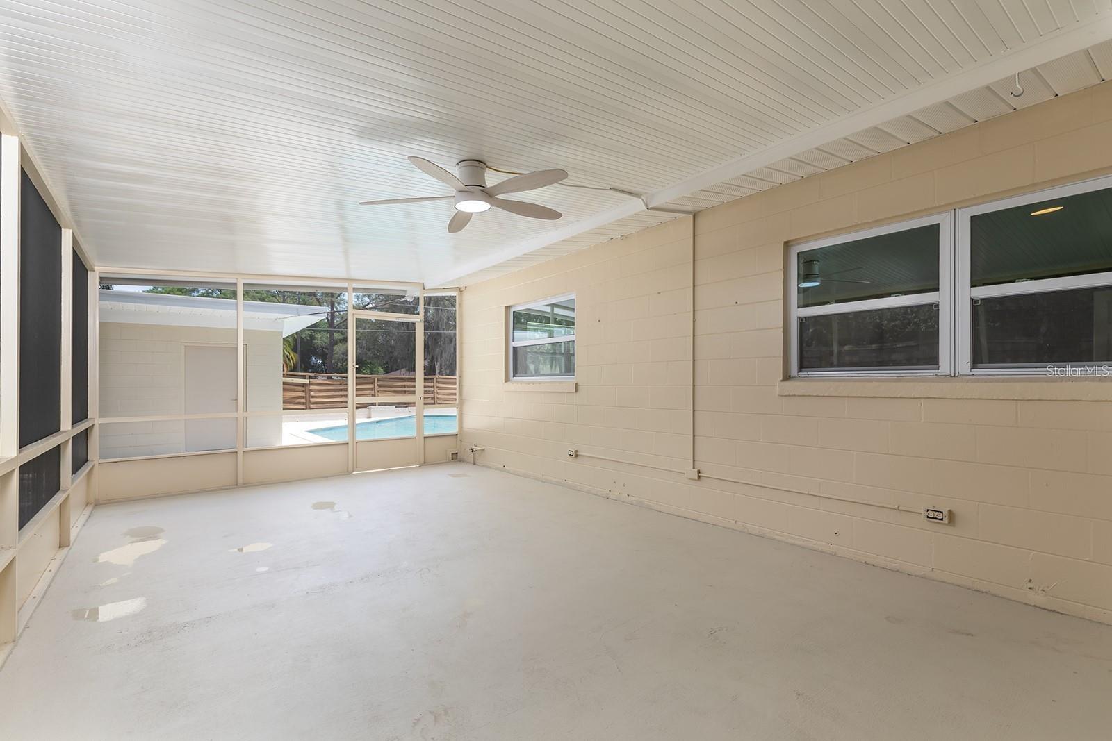 Image 18 of 23 For 2637 Florence Street