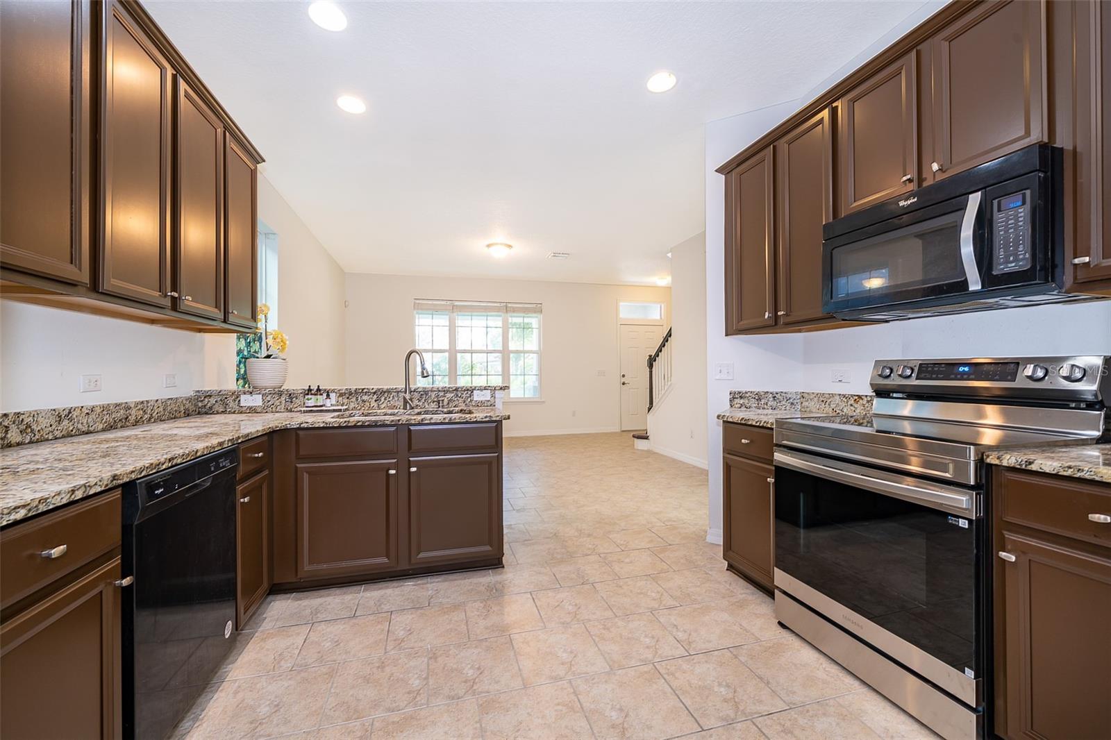 Image 13 of 31 For 963 Ginnie Way