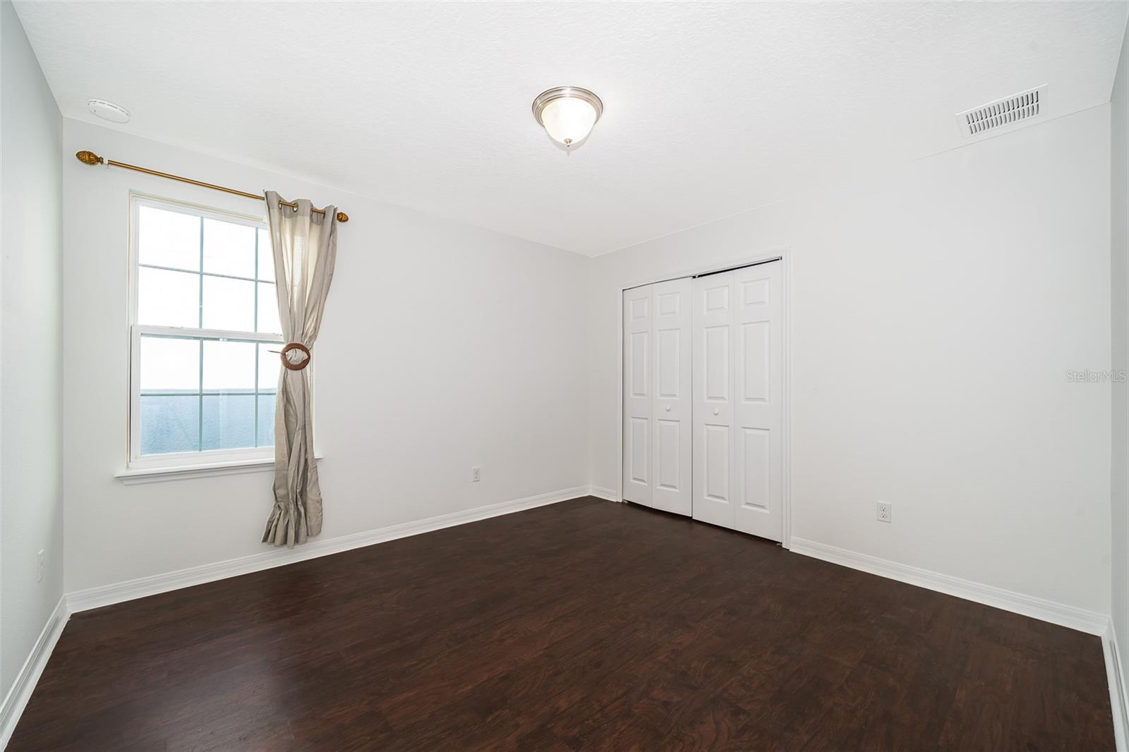 Image 23 of 31 For 963 Ginnie Way