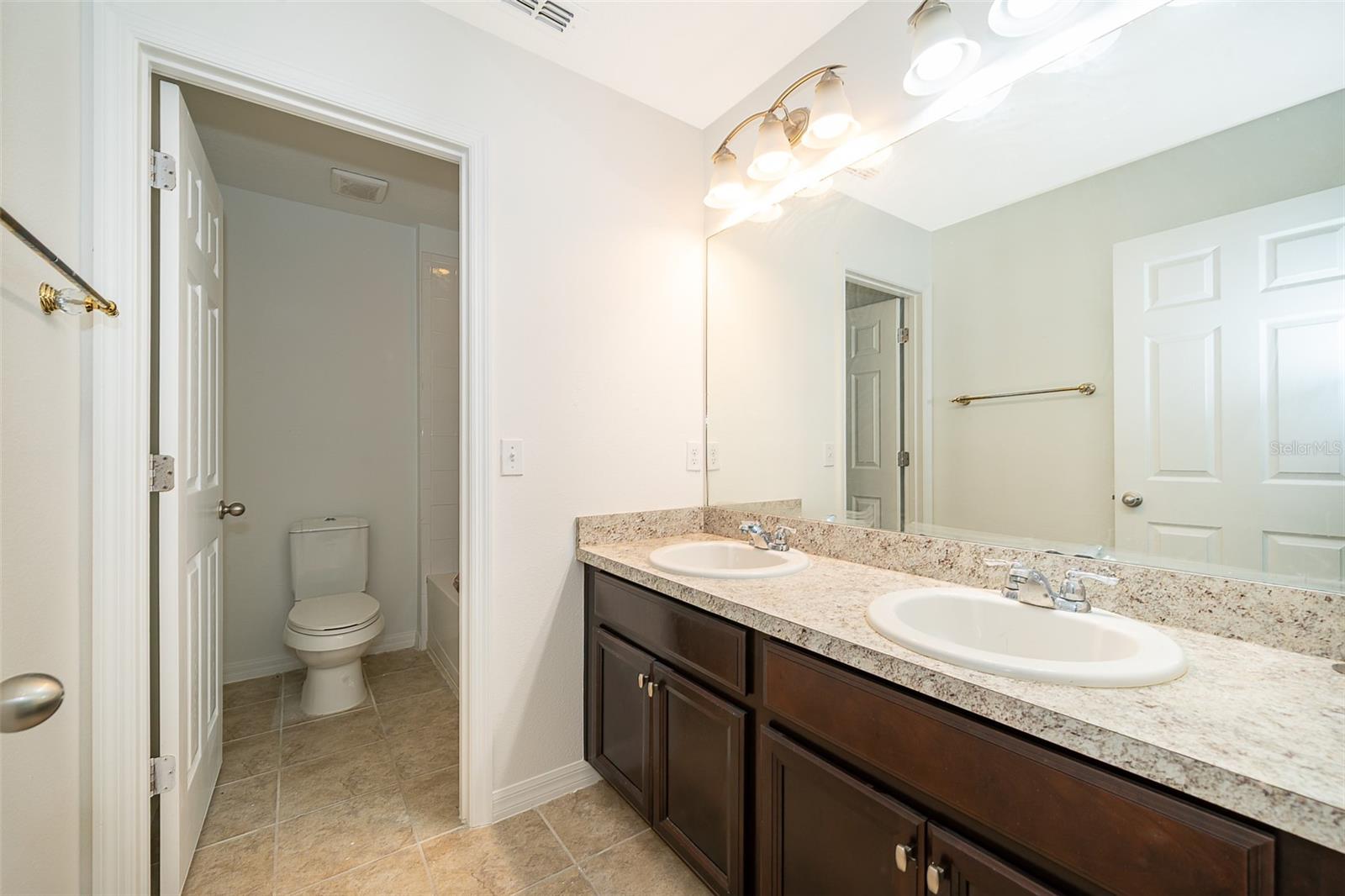 Image 24 of 31 For 963 Ginnie Way