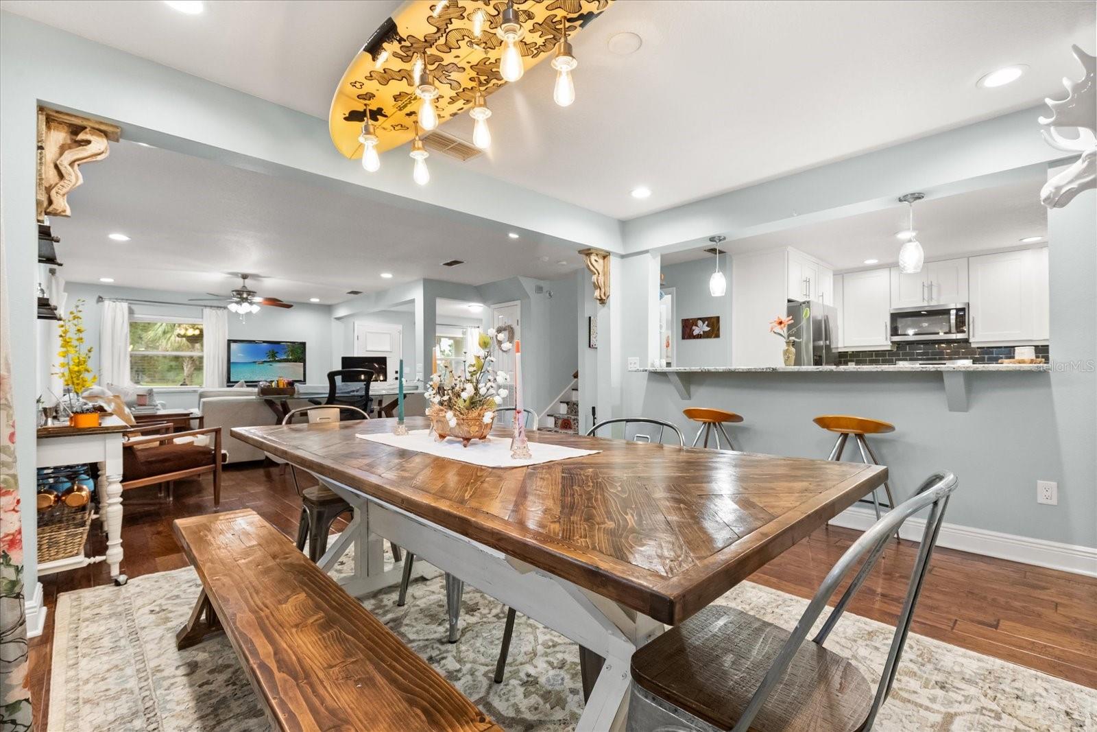 Image 10 of 40 For 6963 Manhattan Avenue