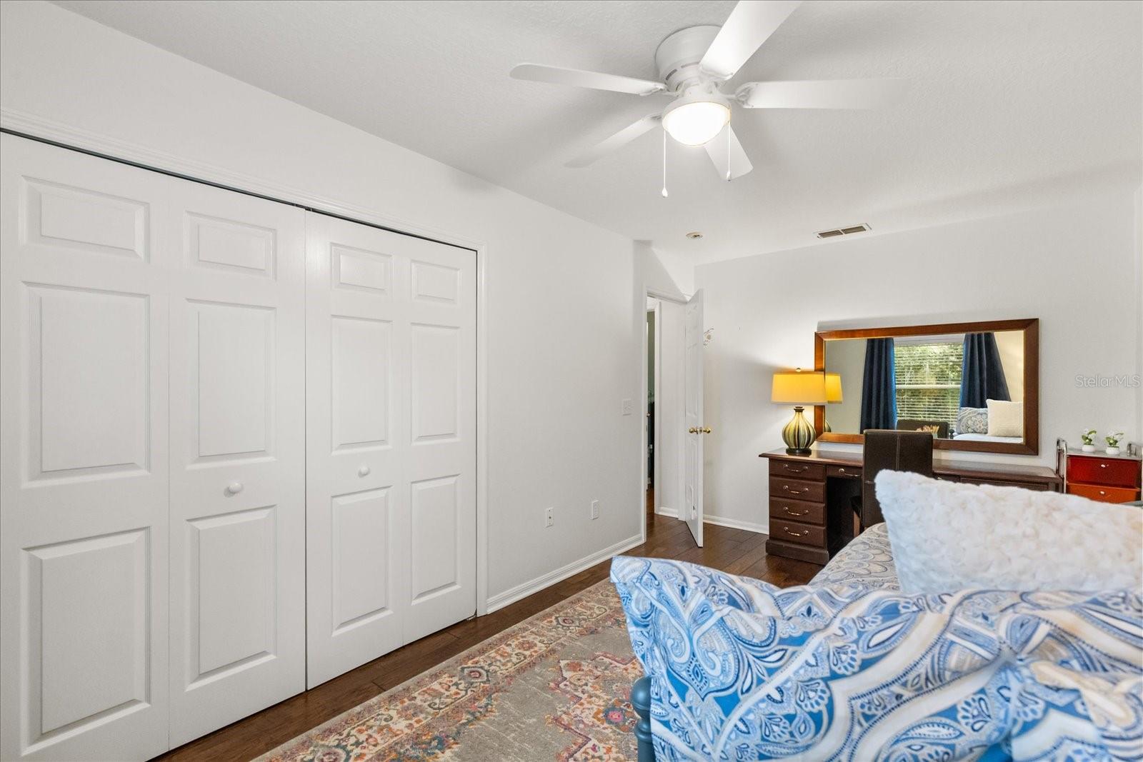 Image 21 of 40 For 6963 Manhattan Avenue