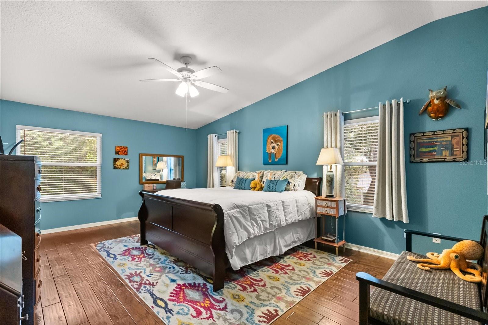 Image 22 of 40 For 6963 Manhattan Avenue