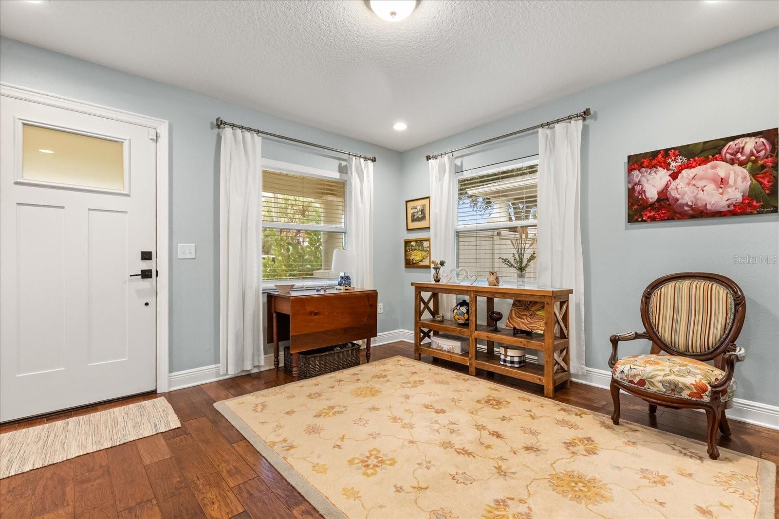 Image 3 of 40 For 6963 Manhattan Avenue