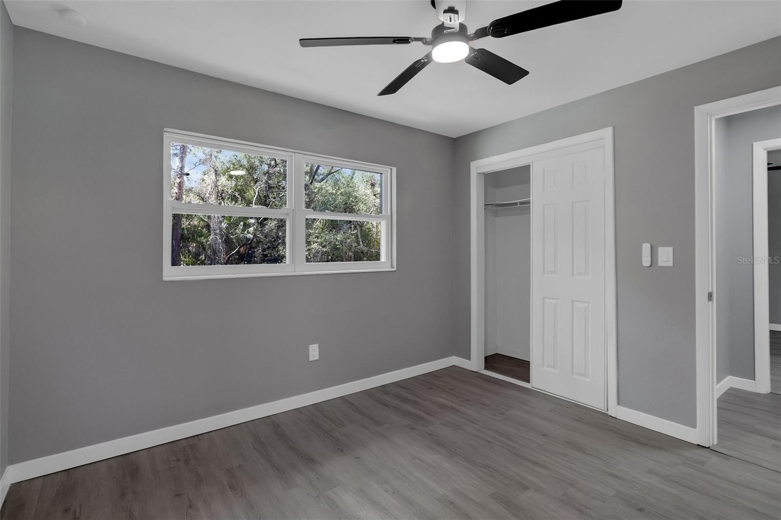 Image 18 of 22 For 315 Bayview Street B