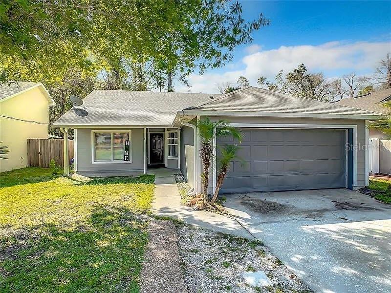 Listing Details for 170 Kelly Circle, SANFORD, FL 32773