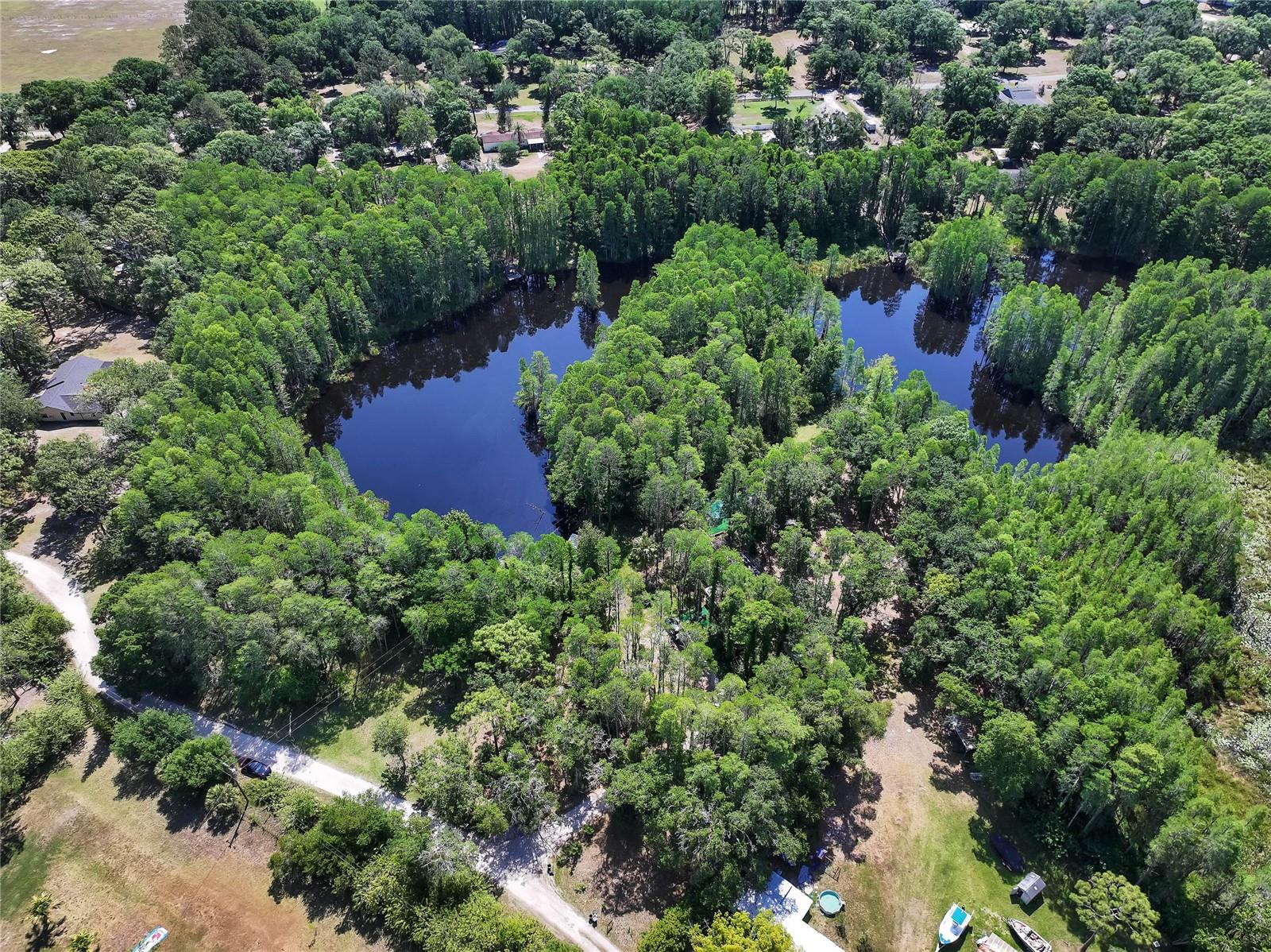 Listing photo id 8 for 19832 Westwood Lane