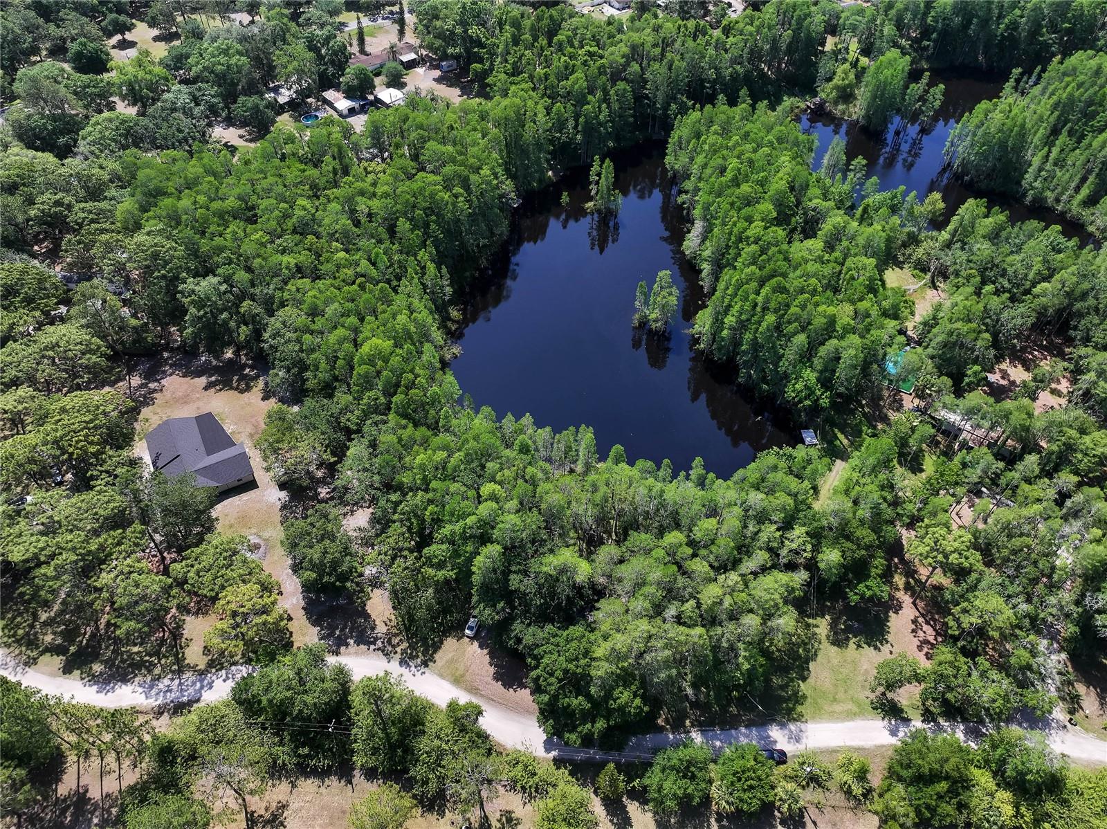 Listing photo id 2 for 19832 Westwood Lane