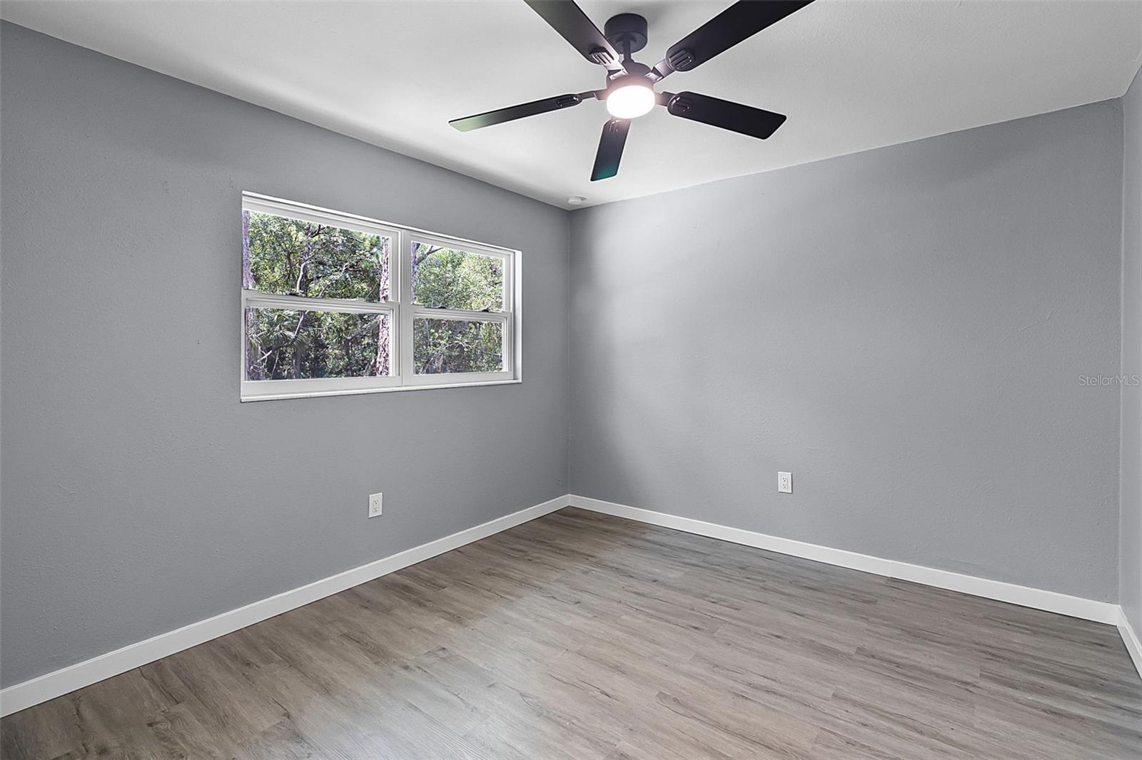 Image 13 of 21 For 315 Bayview Street C
