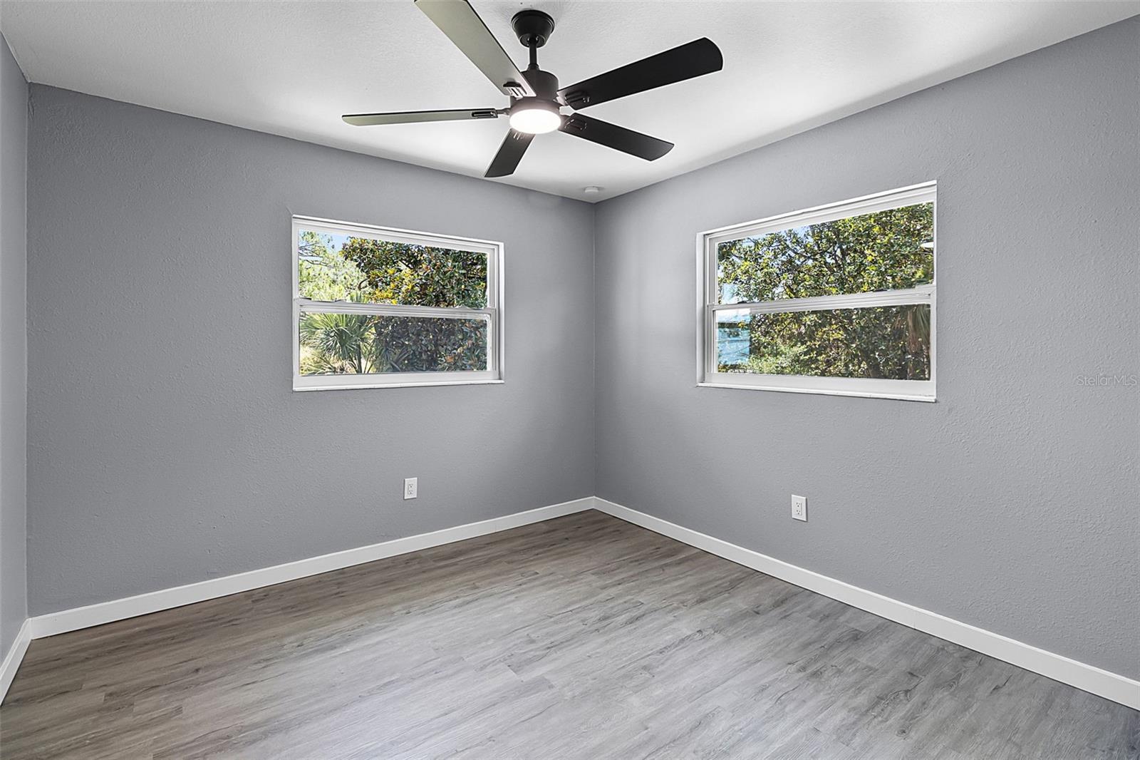 Image 15 of 21 For 315 Bayview Street C