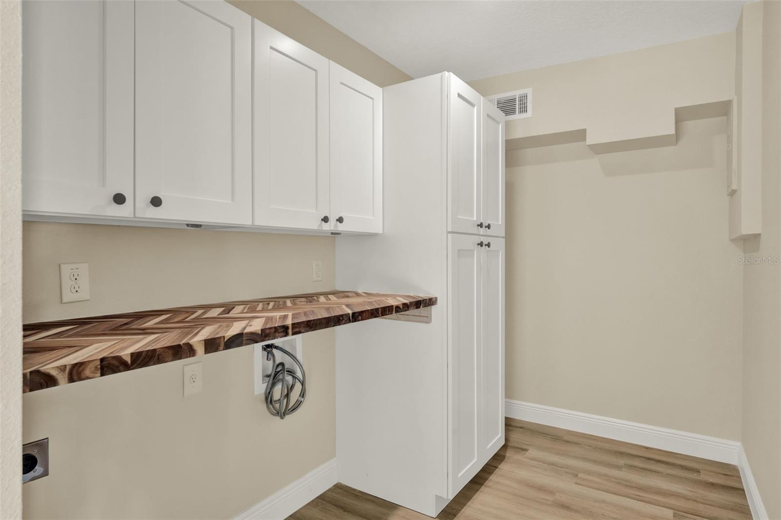 Image 16 of 17 For 3306 Ellen Drive