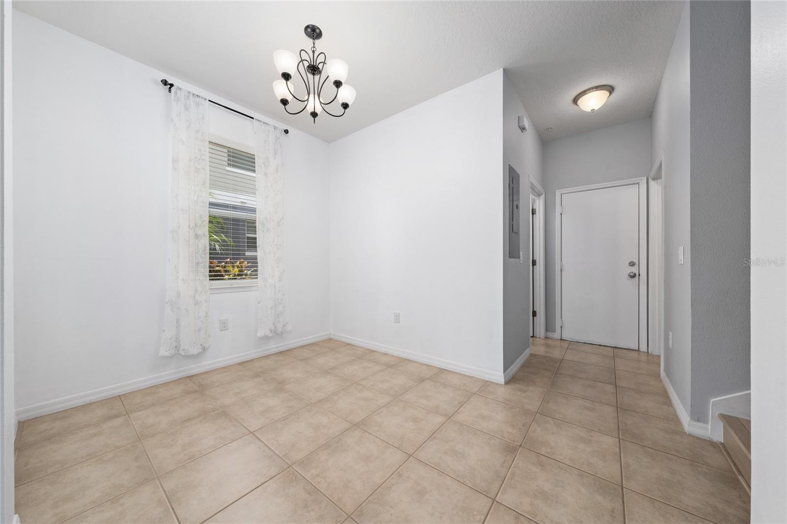 Image 10 of 35 For 6522 Goldenrod Road 60c