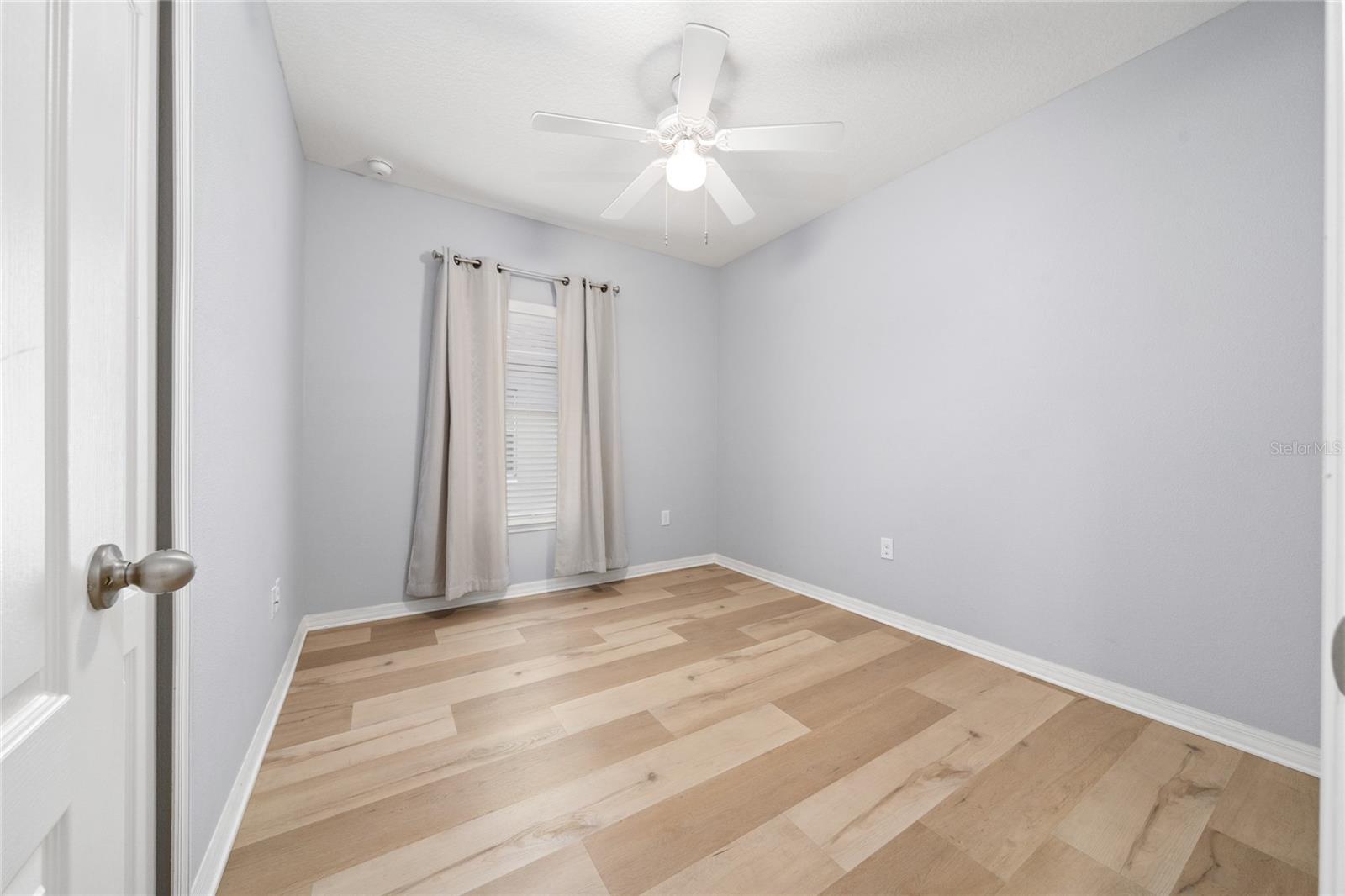 Image 20 of 35 For 6522 Goldenrod Road 60c