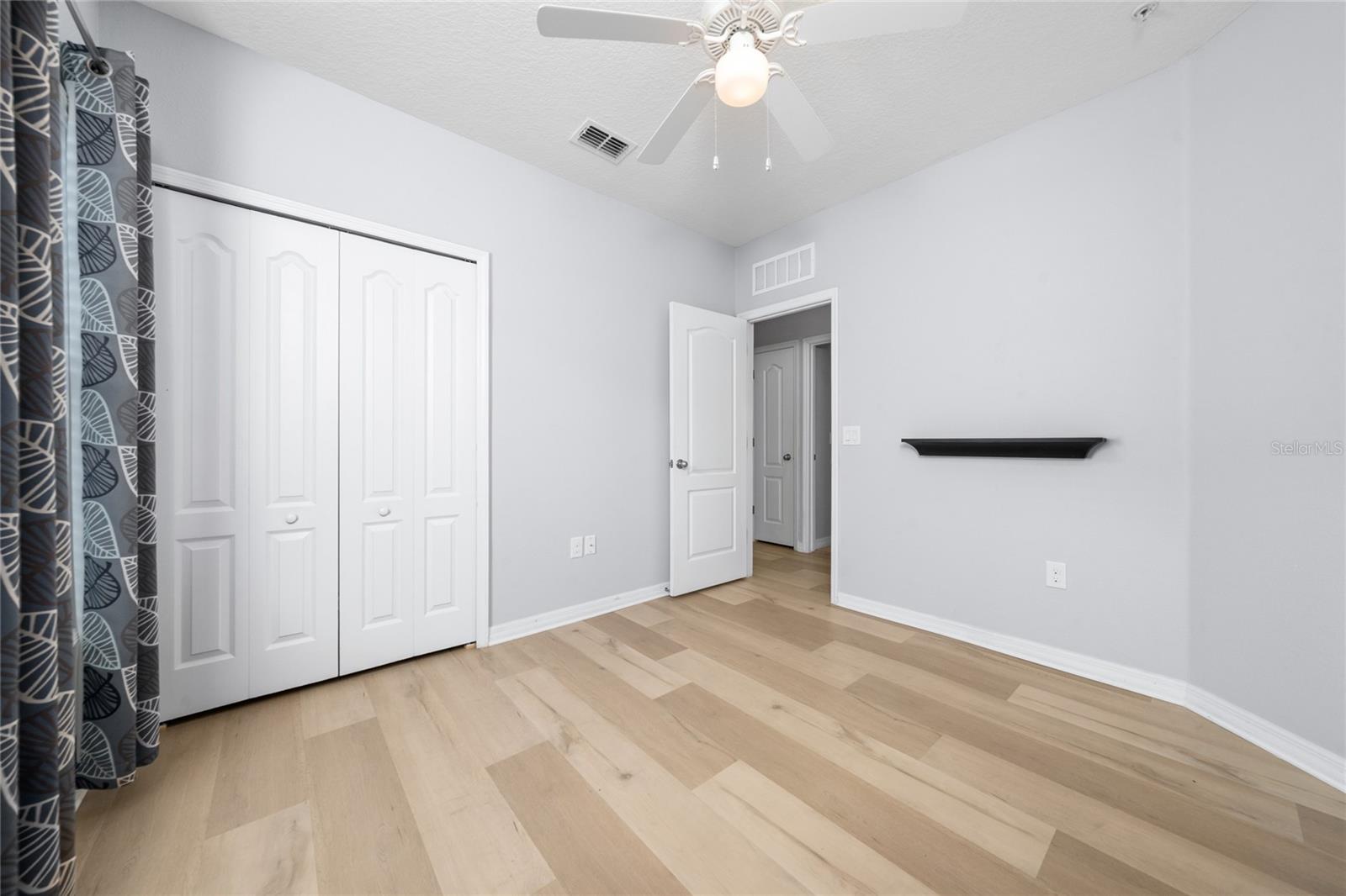 Image 23 of 35 For 6522 Goldenrod Road 60c