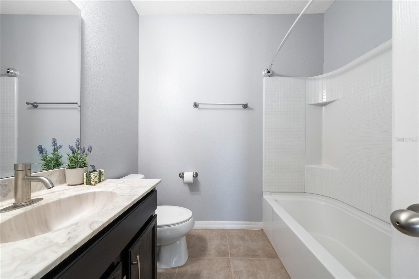 Image 24 of 35 For 6522 Goldenrod Road 60c