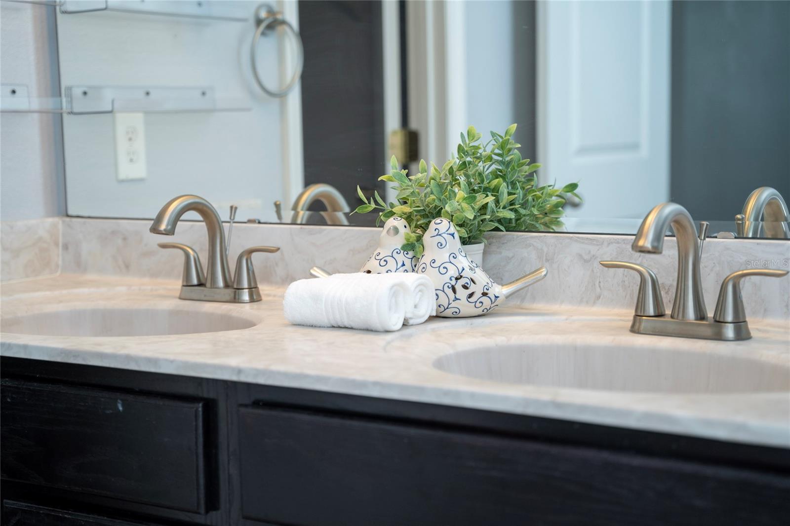 Image 31 of 35 For 6522 Goldenrod Road 60c