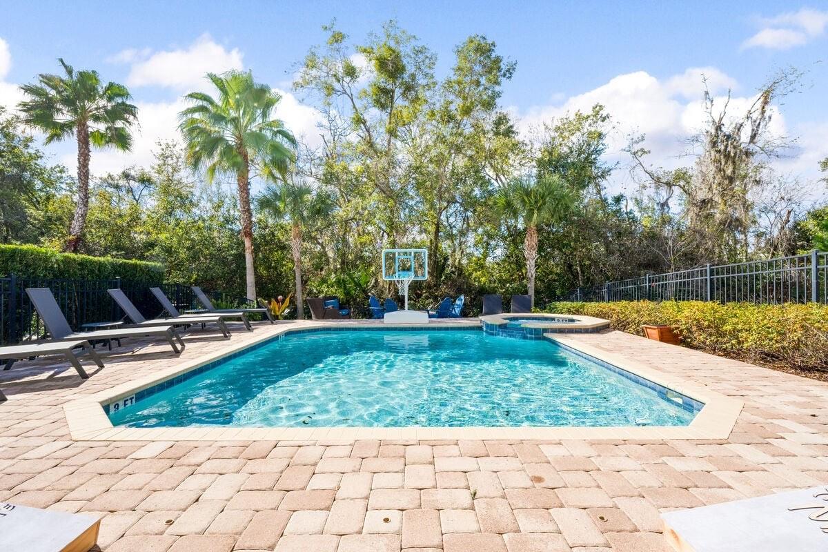 Image 36 of 70 For 824 Desert Mountain Court