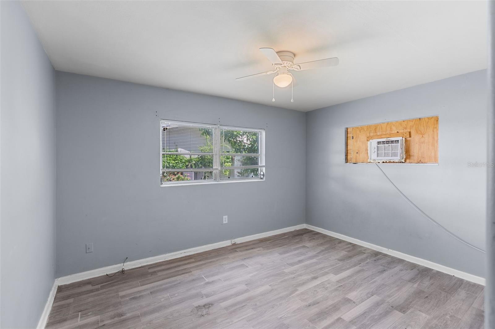 Image 12 of 16 For 1220 Sunshine Avenue