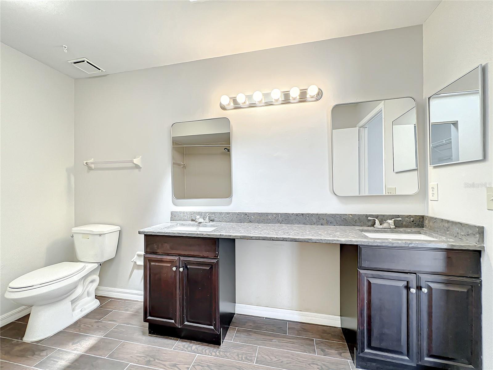 Image 28 of 39 For 2607 Eagles Nest Court