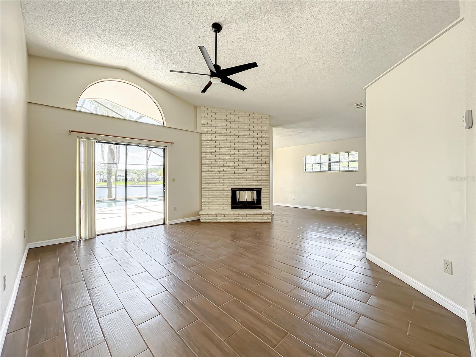 Image 5 of 39 For 2607 Eagles Nest Court