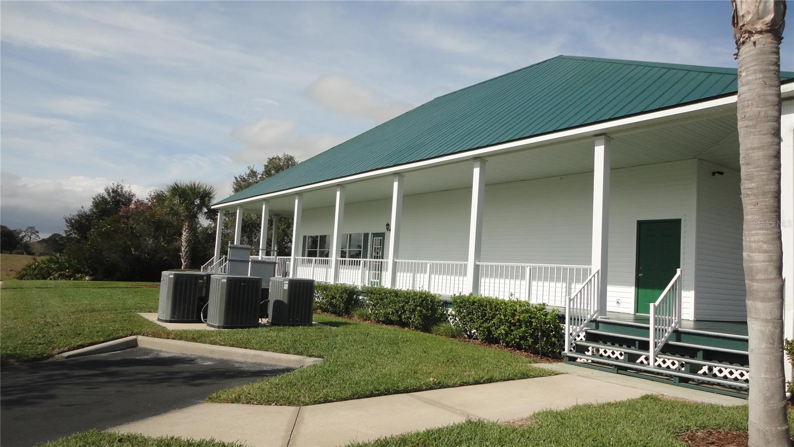 Image 25 of 33 For 3089 Dasha Palm Drive