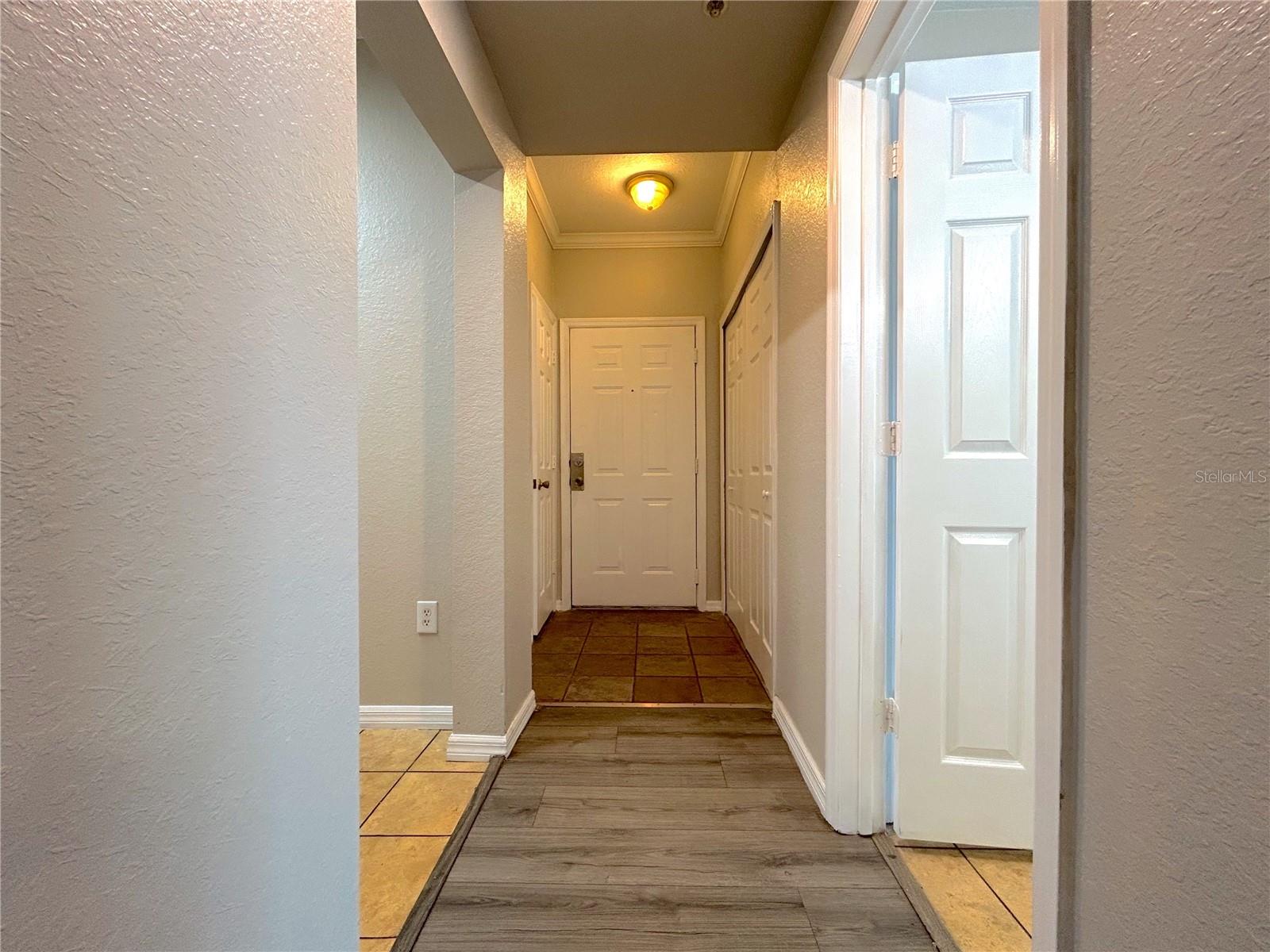 Image 4 of 31 For 3700 Castle Pines Lane 4024