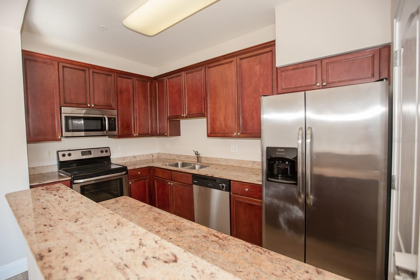Image 11 of 33 For 130 Bumby Avenue B