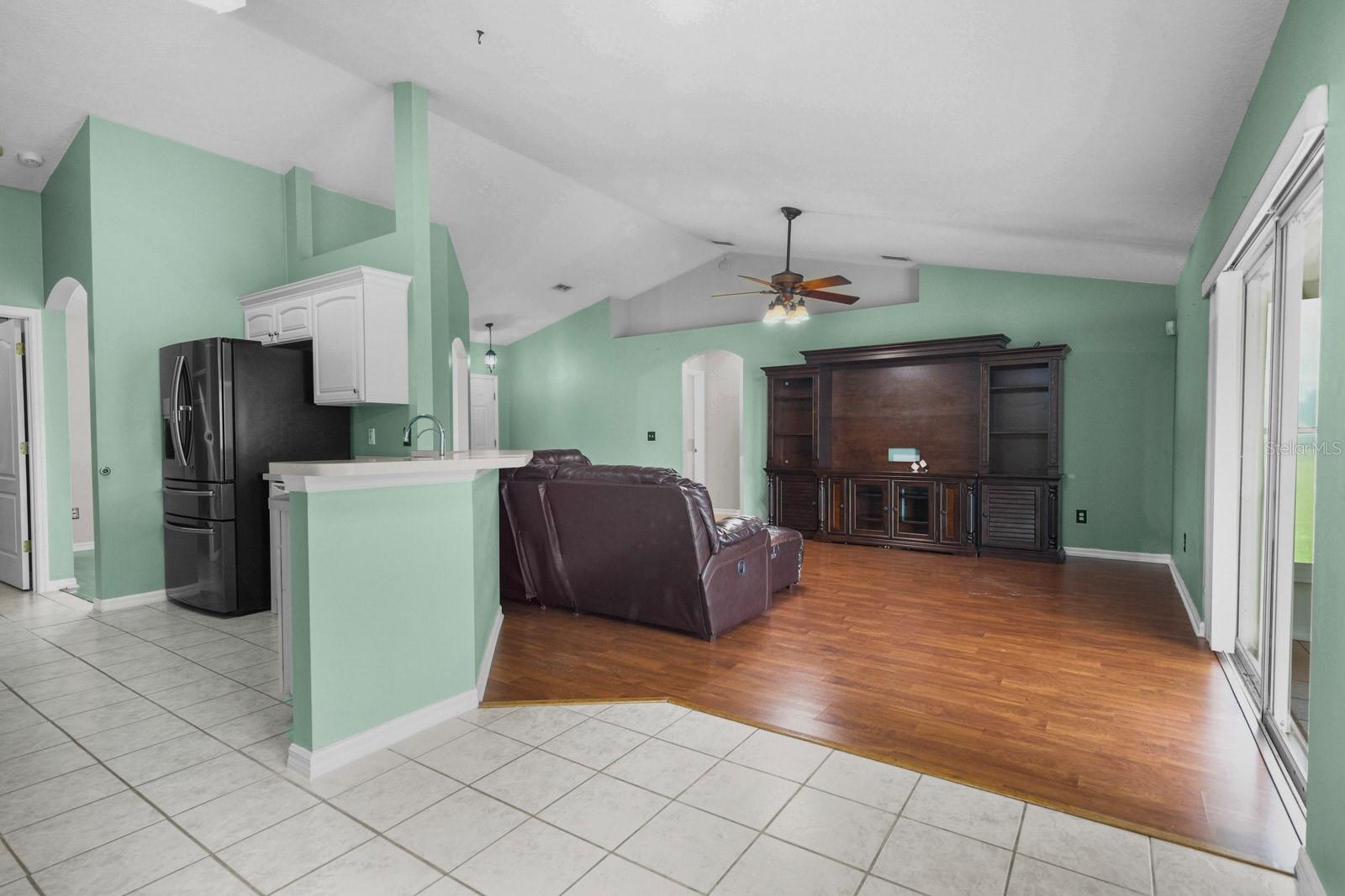 Image 10 of 58 For 226 Carlyle Street