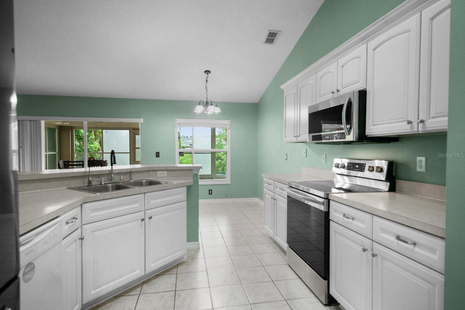 Image 12 of 58 For 226 Carlyle Street
