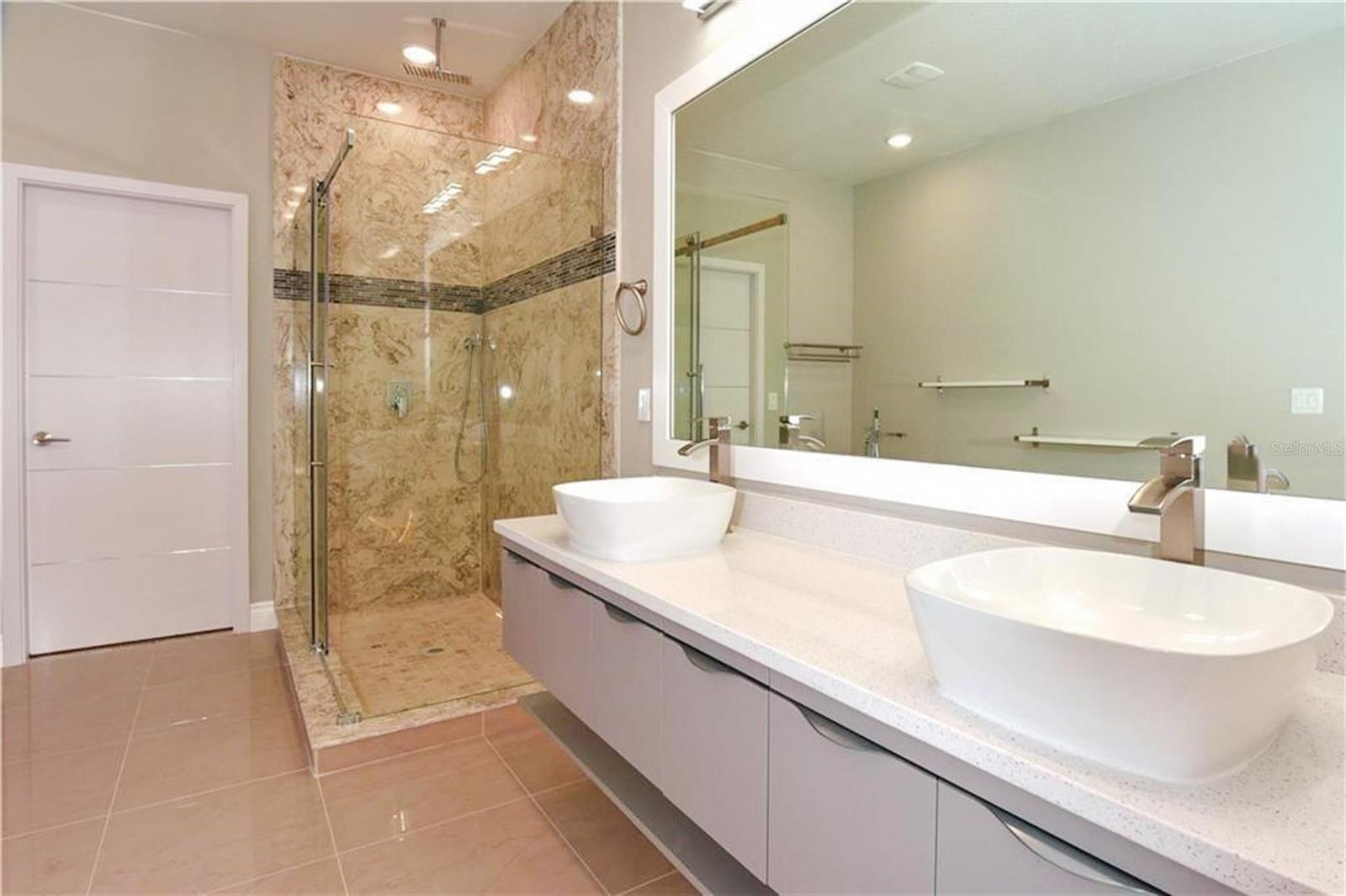 Image 23 of 43 For 1866 Brentwood Court